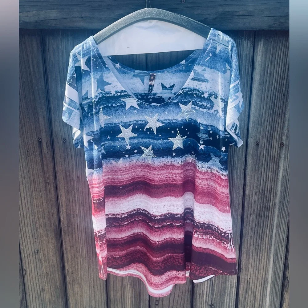 Women's patriotic top - Picture 1 of 5